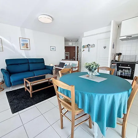 Apartment T2 Avec Double Terrasse Pres De La - - Fr-1-361-442 *