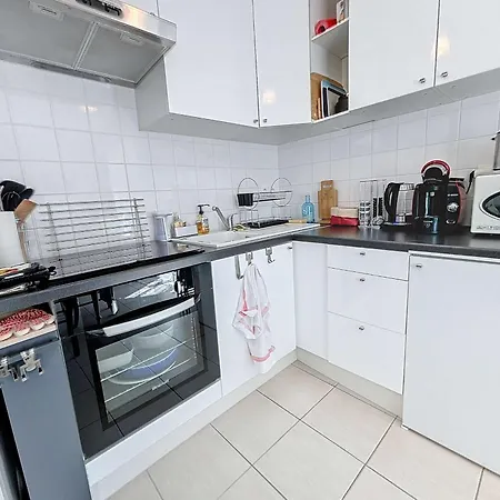 T2 Avec Double Terrasse Pres De La - - Fr-1-361-442 Donville-les-Bains